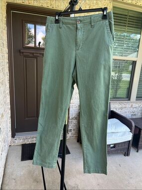 Old Navy Women’s High waist chino size small